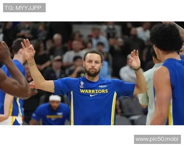 美记：勇士继续围绕库里打造争冠阵容很困难，需与他进行交流