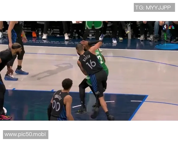 布朗33分 凯尔特人战胜独行侠 布朗33分 凯尔特人战胜独行侠